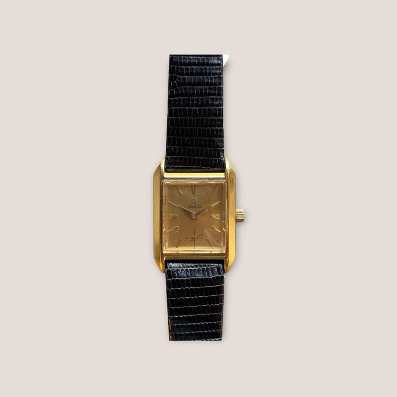 Omega 18K gold manual Swiss wristwatch