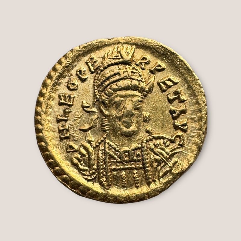 Eastern Roman Empire, Leo I, AV Solidus, Constantinople mint