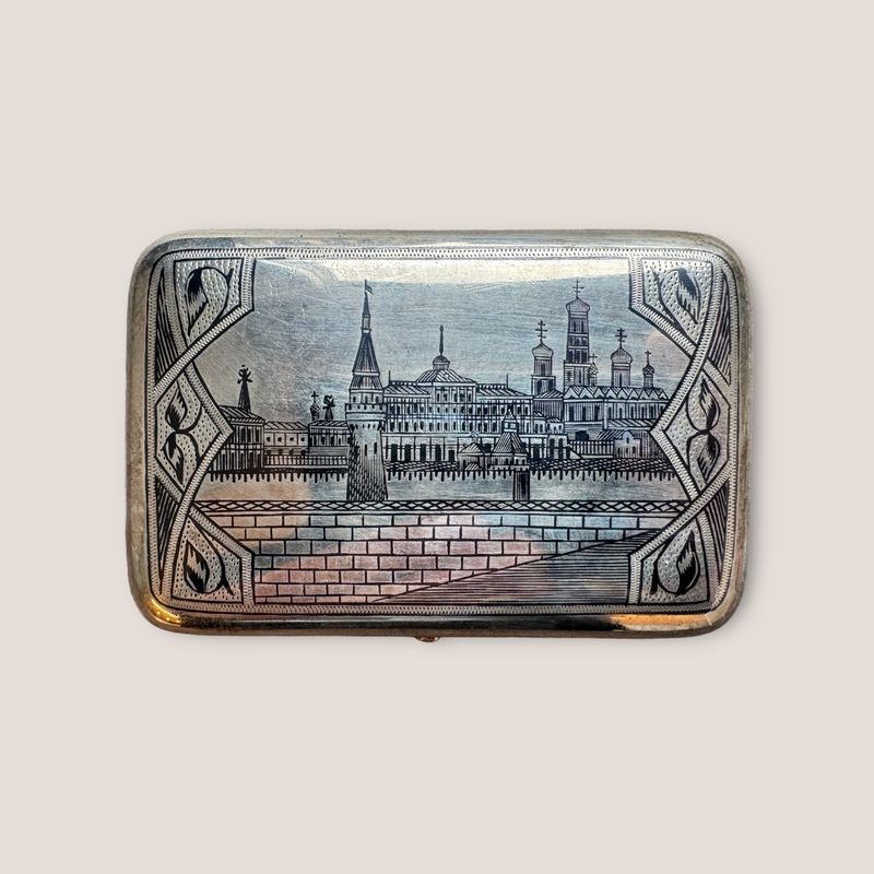 Russian Imperial 84 silver niello cigarette case with the view of the Kremlin by Ivan Ivanovich Futikin иван иванович футикин 